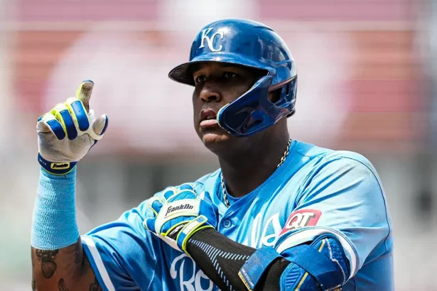 Salvador Perez con gran inicio de temporada Lider de Bateo en la Liga Americana