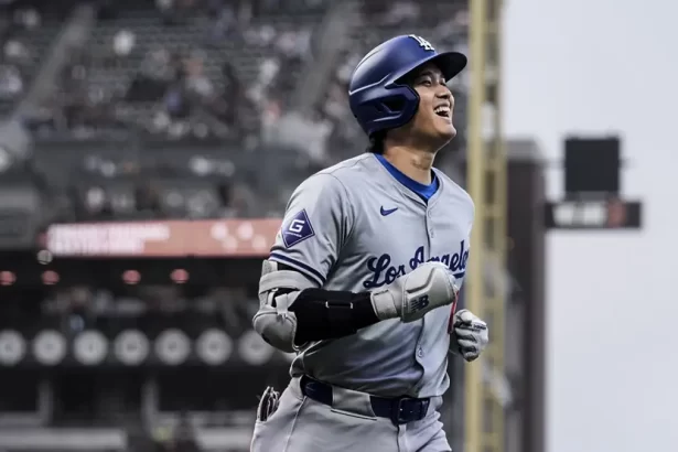 Shohei Ohtani sigue mostrando su poder conecta jonron de 446 pies