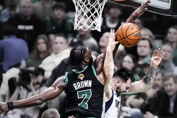 Celtics vencen a Mavericks en el segundo partido de la Final de la NBA