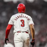Jeimer Candelario destaca con su decimo jonron en Cincinnati