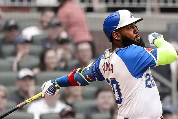 Marcell Ozuna brilla como lider de la Liga Nacional con su poderio en el plato