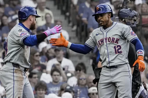 Victoria de los Mets de Nueva York ante los Cachorros en Wrigley Field