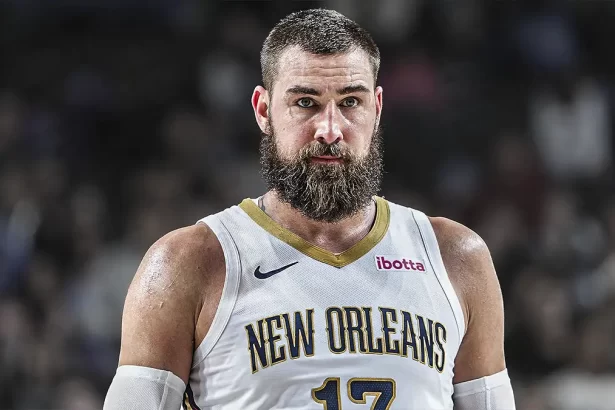 Jonas Valanciunas firma con los Washington Wizards