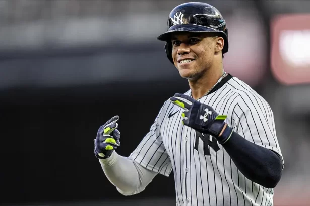 Juan Soto empata con Jimmie Foxx en juegos con 4 embases antes de los 26 Anos