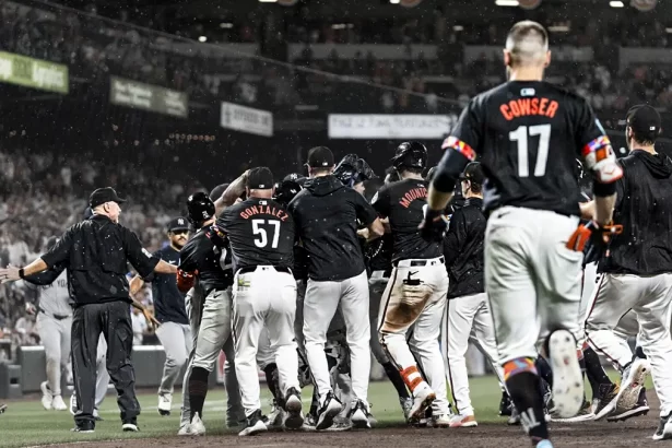 La rivalidad intensa entre Yankees y Orioles Intensa pelea tras pelotazo