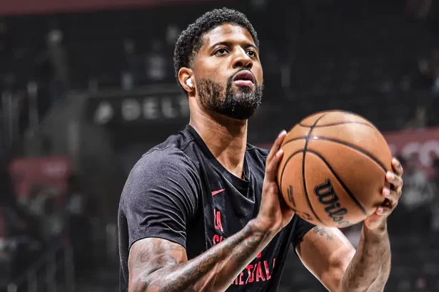 Paul George se une a los Philadelphia 76ers con un contrato millonario