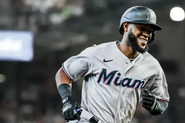 Piratas de Pittsburgh refuerzan su jardines con Bryan De La Cruz