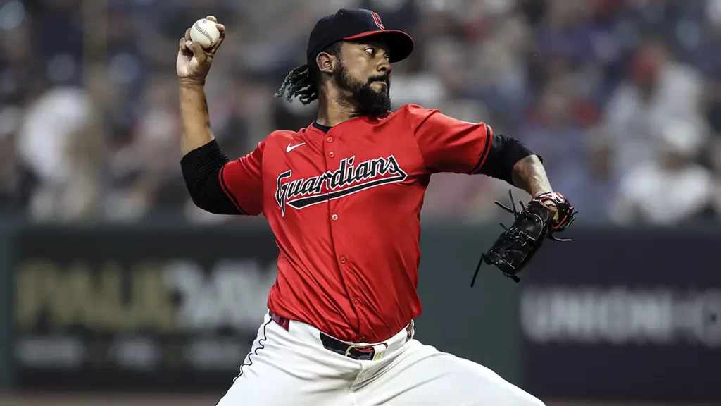 Emmanuel Clase y su temporada de ensueno Rumbo al Cy Young