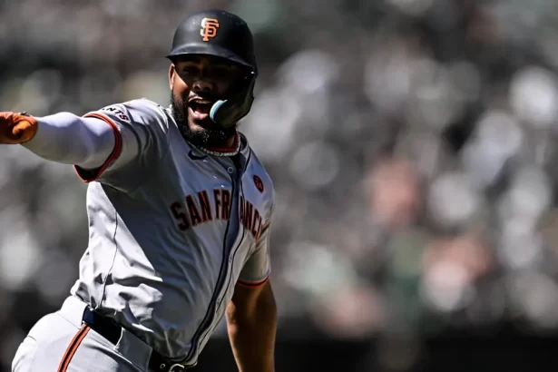 Encarnacion impulsa a San Francisco con cuadrangular en el decimo inning