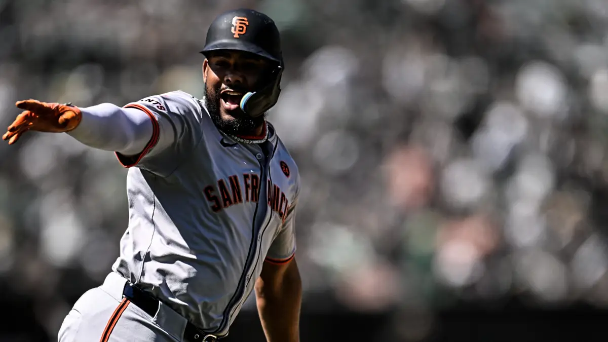Encarnacion impulsa a San Francisco con cuadrangular en el decimo inning