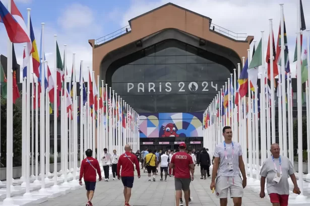 Investigacion de dopaje en la Villa Olimpica Enfoque en el entrenador Amar Benida