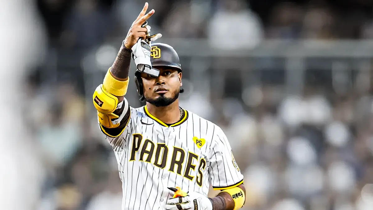 Luis Arraez enfrenta desafios en la temporada 2024 pero sigue brillando
