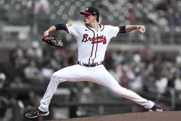 MLB estudia reglas para que los lanzadores abridores duren mas en el monticulo
