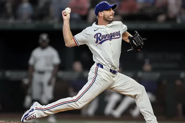 Max Scherzer y su regreso Rangers optan por cautela en su recuperacion