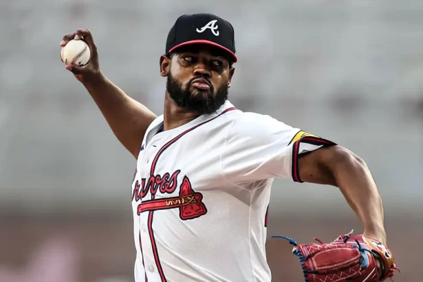 Reynaldo Lopez a la lista de lesionados de los Bravos por inflamacion en el antebrazo