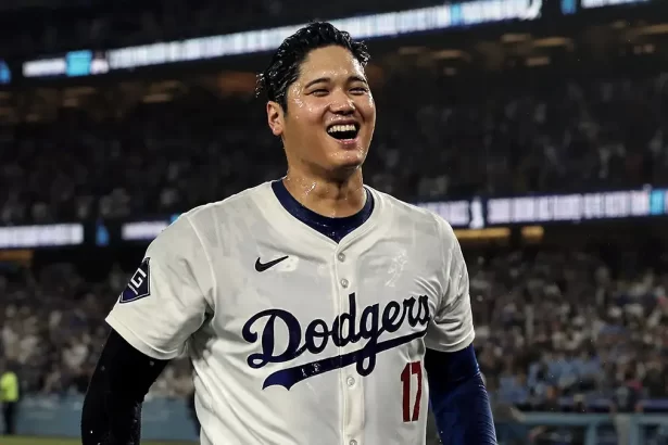 Shohei Ohtani El mas rapido en alcanzar el club 40 40 en la MLB