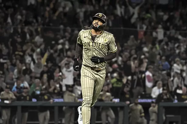 Fernando Tatis Jr. 54211235
