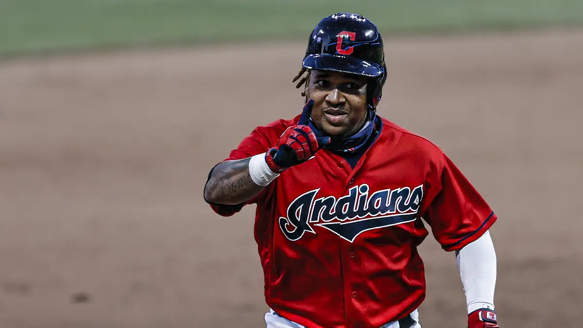 Jose Ramirez cerca de unirse a los exclusivos clubes 40 40 y 300 300