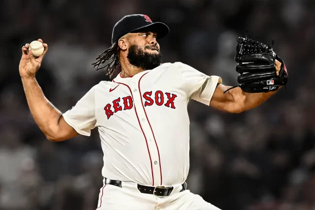 Kenley Jansen se perdera el resto de la temporada por lesion dejando un vacio en los Red Sox
