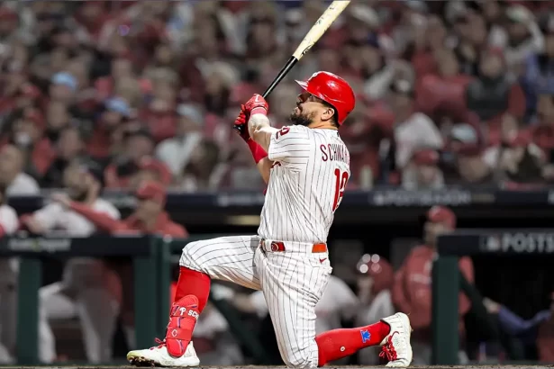 Kyle Schwarber 67875576