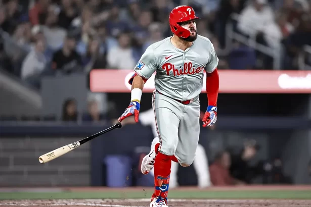 Kyle Schwarber a un jonron del record como primer bate en MLB