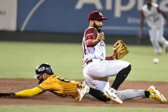 Aguilas vs Gigantes 545345