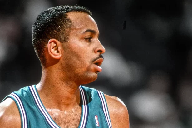 Dell Curry Charlotte retirara el iconico numero 30 en homenaje a su leyenda