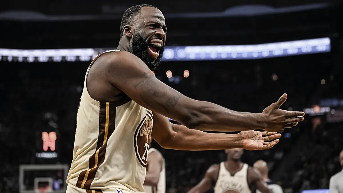 Draymond Green se defiende de las criticas por abrazar al entrenador de los Knicks