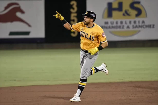 Las Aguilas Cibaenas derrotan a los Leones y siguen en la pelea por la Serie Final