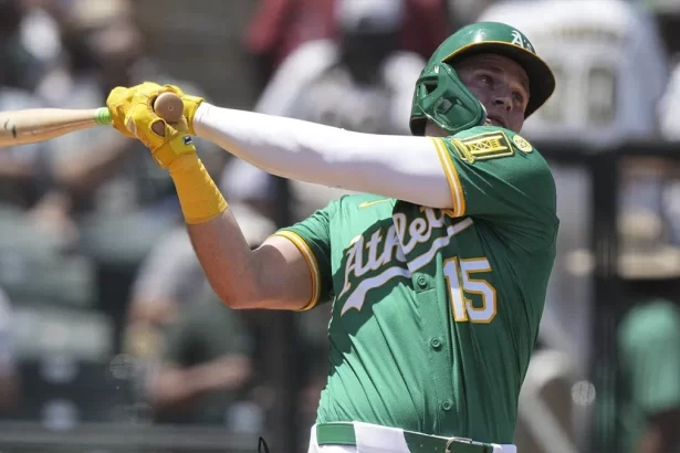 Los Yankees apuestan por experiencia y versatilidad con la firma de Seth Brown