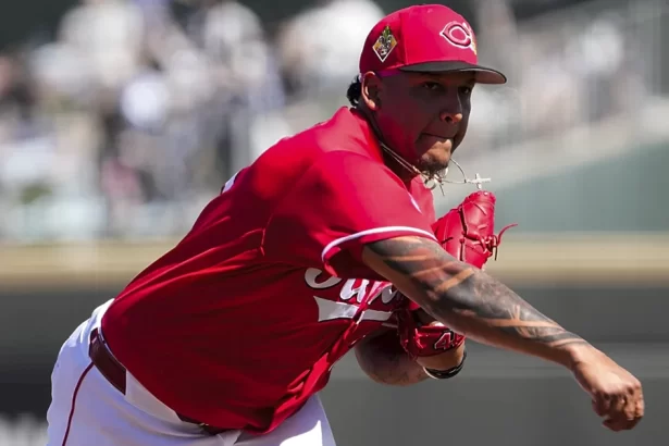 Jose Franco debuta en las Grandes Ligas los Rojos de Cincinnati confirman su roster para el Dia Inaugural 2026