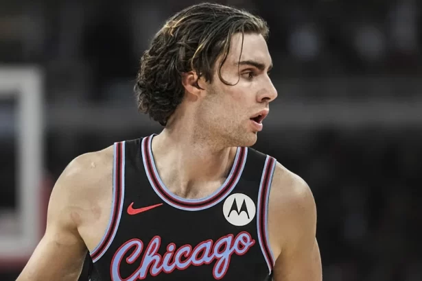 Josh Giddey repite en los libros de historia de los Chicago Bulls con una actuacion descomunal