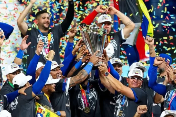Venezuela conquista su primer Clasico Mundial de Beisbol con un doble agonico en la novena entrada