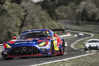 De lider indiscutible a 39.° como una falla mecanica arruino la carrera de Verstappen en Nurburgring