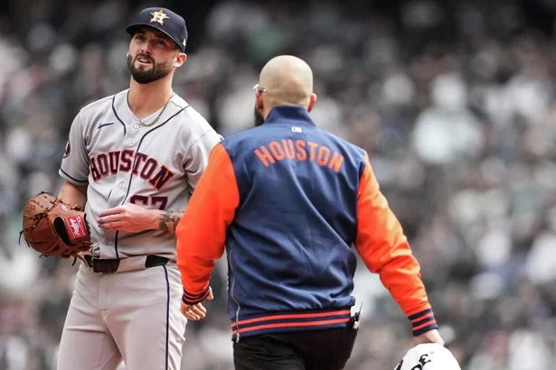 Los Astros pierden a otro abridor Bolton sale por lesion de espalda