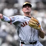 Matt Chapman explota contra Casey Schmitt en pleno juego ante los Padres