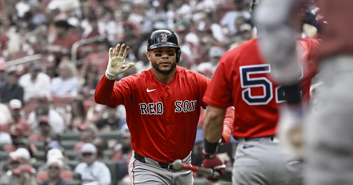 Willson Contreras prende la mecha de .200 a .302 en cinco partidos con los Medias Rojas