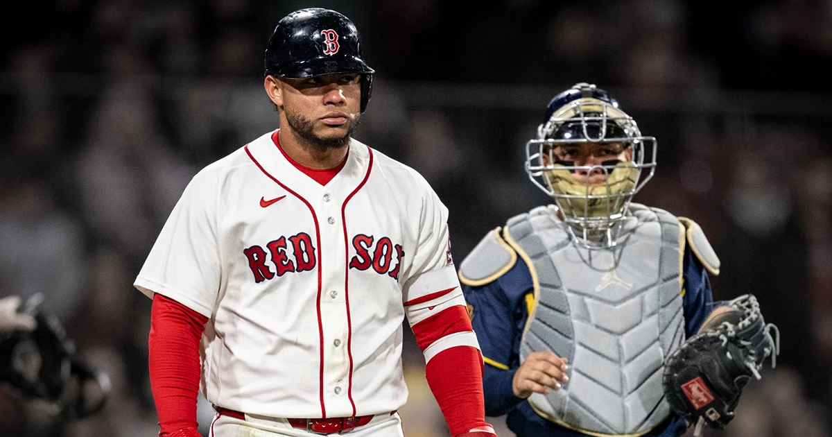 Willson Contreras recibe su sexto golpe de Woodruff y enciente el Fenway Park