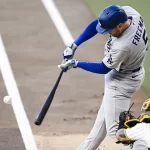 Freeman remonto en el Petco Park y los Dodgers sobrevivieron al duelo de jonrones