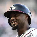 Albies revienta el Truist Park con jonron de dos carreras y los Bravos voltean el juego en la novena