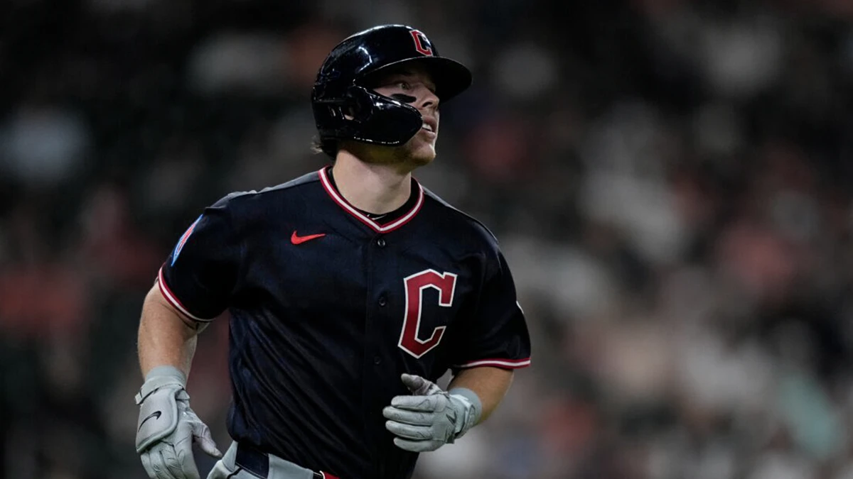 Bazzana destroza a los Astros con 2 jonrones y 5 remolcadas