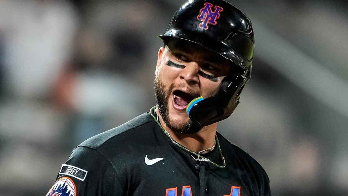 Bichette destroza a los Bravos con grand slam jonron y 6 impulsadas en triunfo 7 5 de los Mets