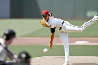 Cantillo frena a los Tigres y los Guardianes se afianzan en Cleveland