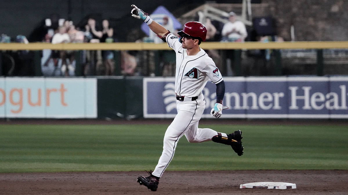 Carroll conecta grand slam y los D backs aplastan a los Angelinos