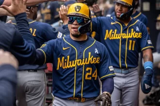 Contreras destroza a los Bravos y los Cerveceros se llevan el domingo en Atlanta