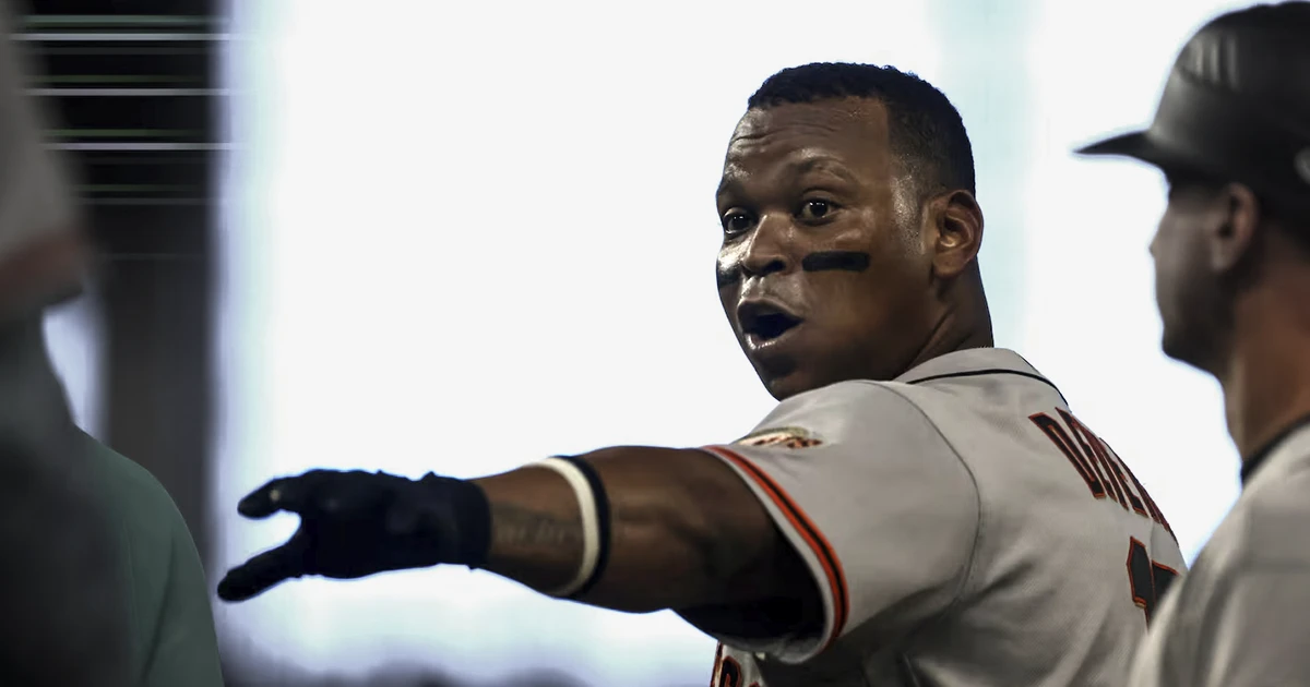 Devers regresa a la alineacion de los Gigantes tras disculparse con Vitello por el incidente del domingo