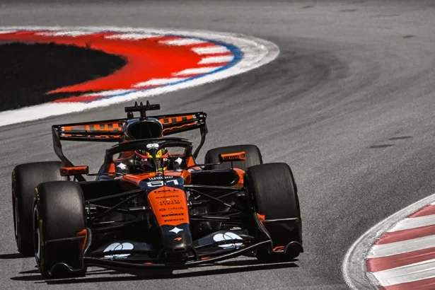 El aleron experimental de McLaren llega a Austria la tendencia que empezo Ferrari en invierno
