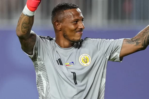 Eloy Room y sus 15 atajadas le dan a Curacao su primer punto en un Mundial