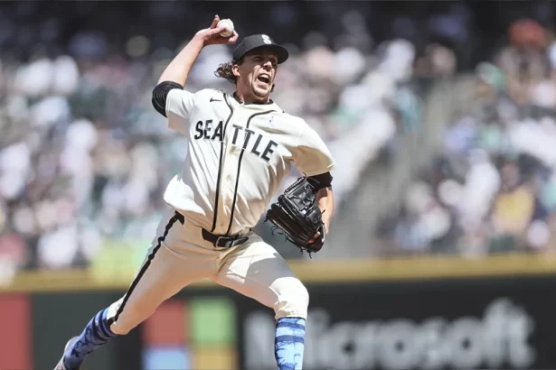 Gilbert y el bullpen de Seattle frenan a Boston en duelo de pitcheo
