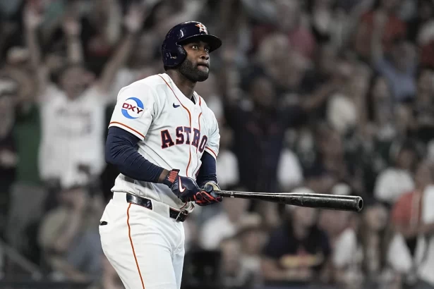 Grand slam y jonron en la primera entrada Alvarez empata el liderato de jonrones de la MLB con 24